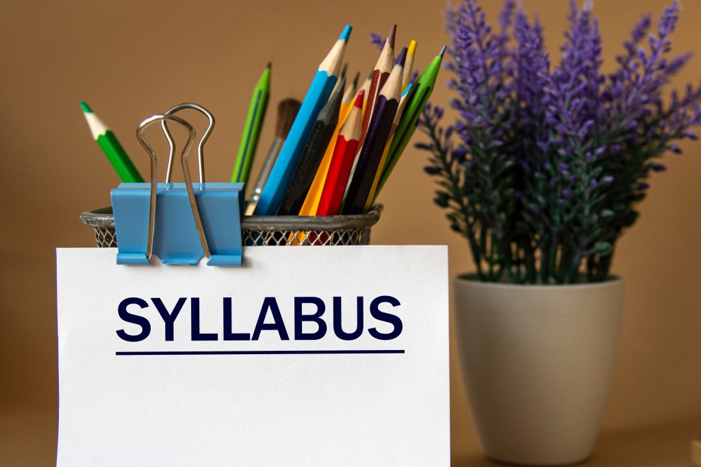 The UPSC CDS Syllabus: For Indian Military Academy (IMA), Indian Naval Academy (INA) & Air Force Academy (AFA)